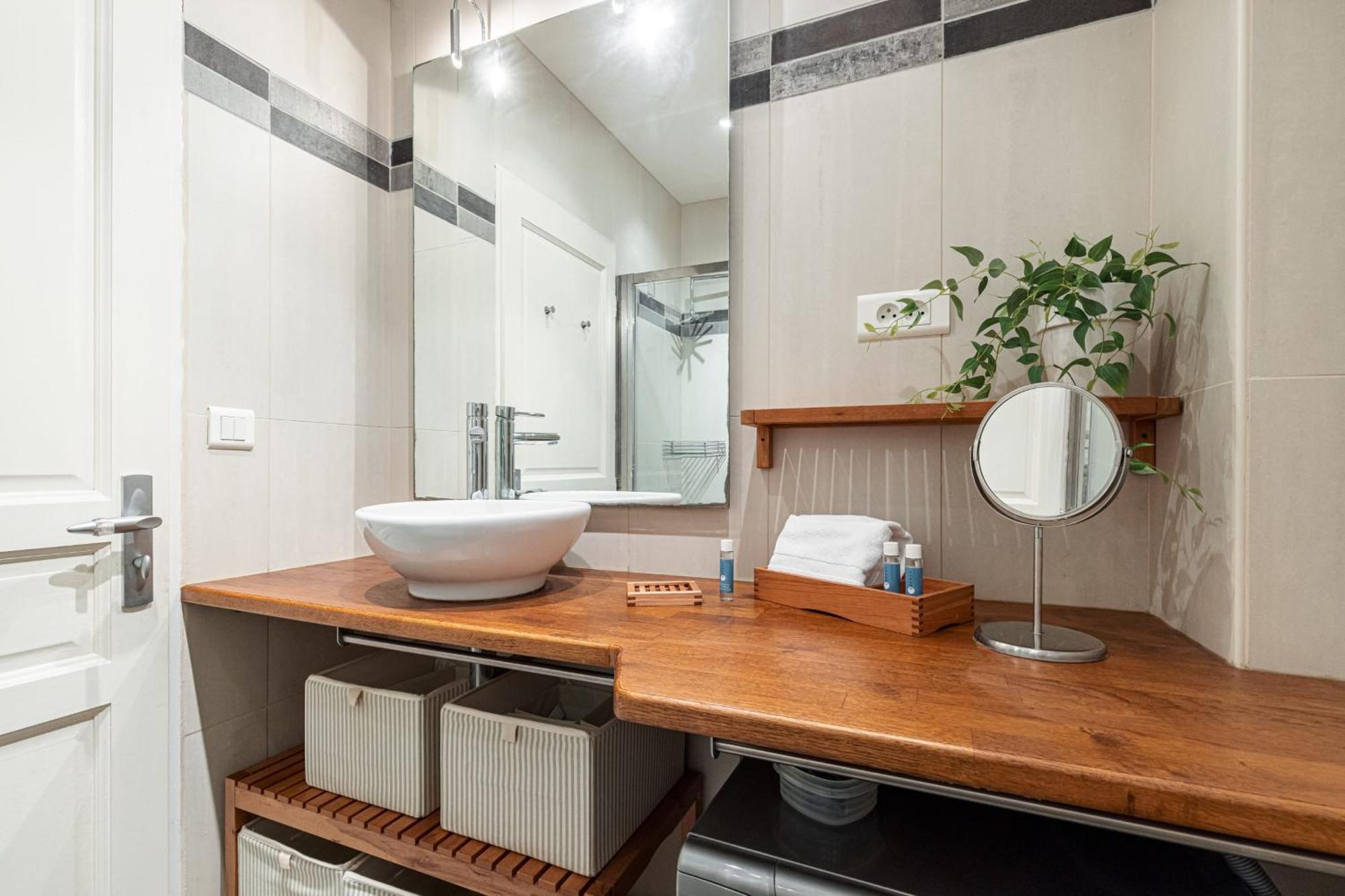 Stalingrad 32 - Cosy Apartement Close Old Port Ница Екстериор снимка